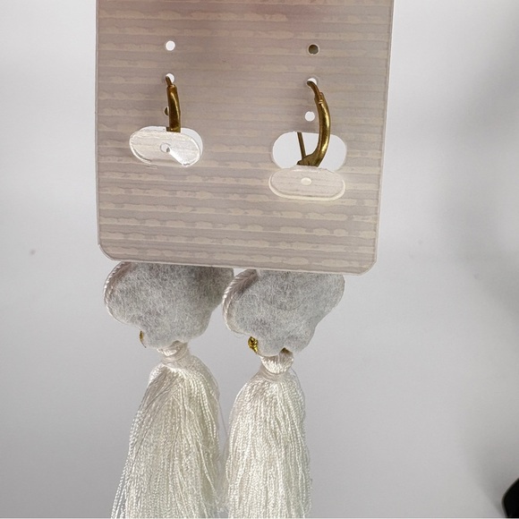 Soutache Russian Braid Handmade Tassel Earrings
White/Gold Summer Resort Wear - Picture 4 of 10